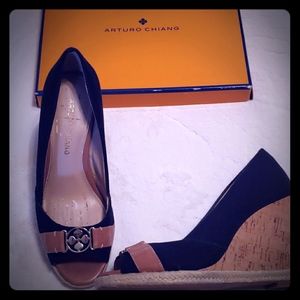 Arturo Chiang wedges